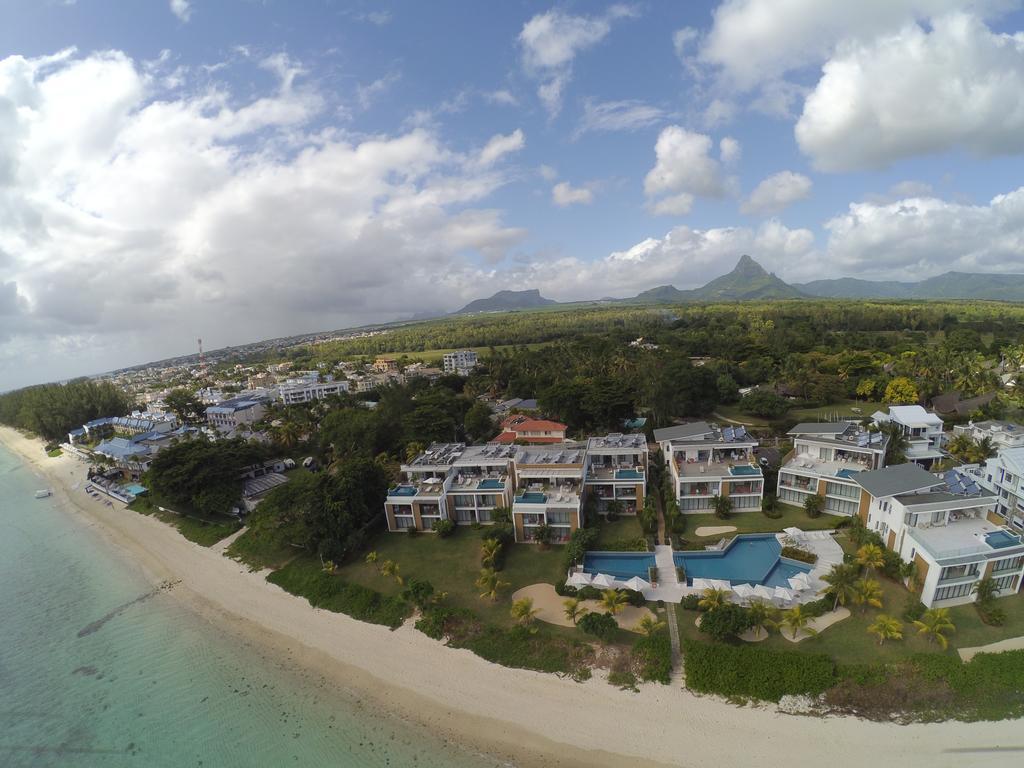 Villasun Seafront Apart At Capouest Flic en Flac Bagian luar foto